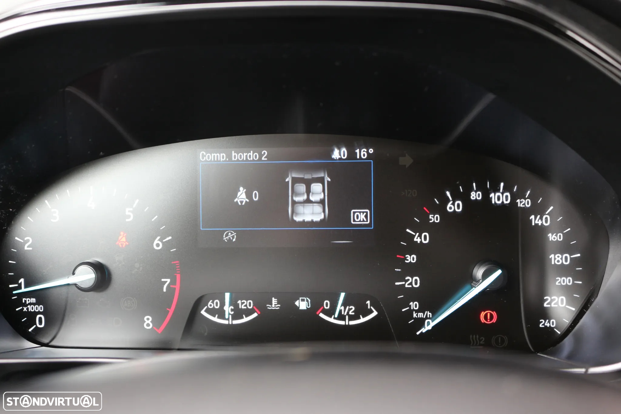 Ford Focus SW 1.0 EcoBoost S&S ST-LINE - 25