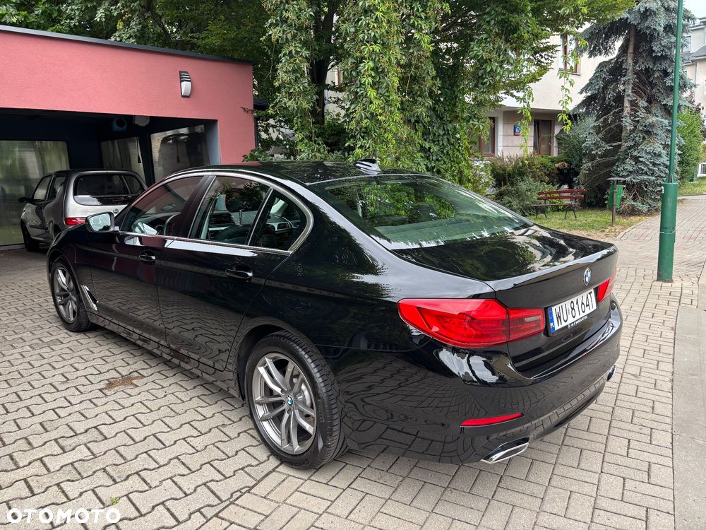 BMW Seria 5 540i - 4