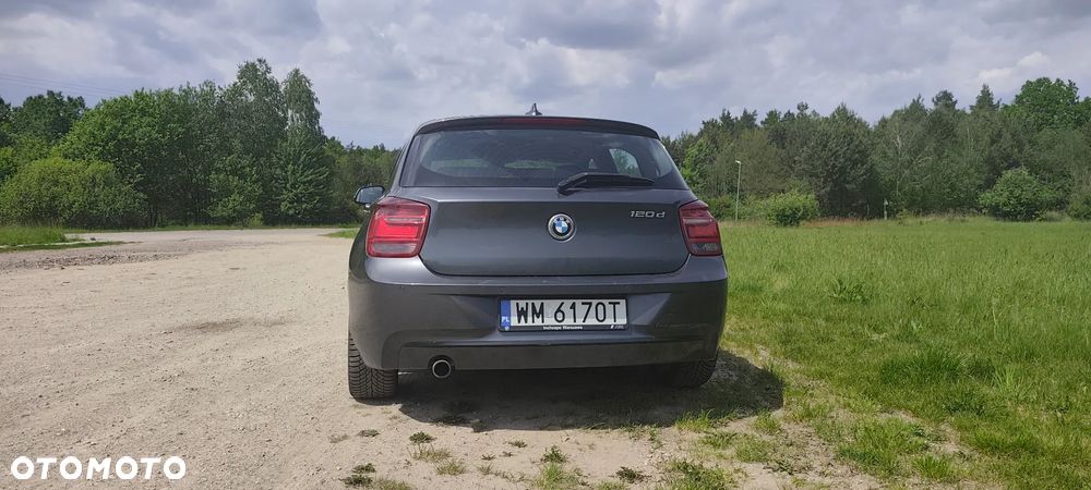 BMW Seria 1 120d Sport Line - 4