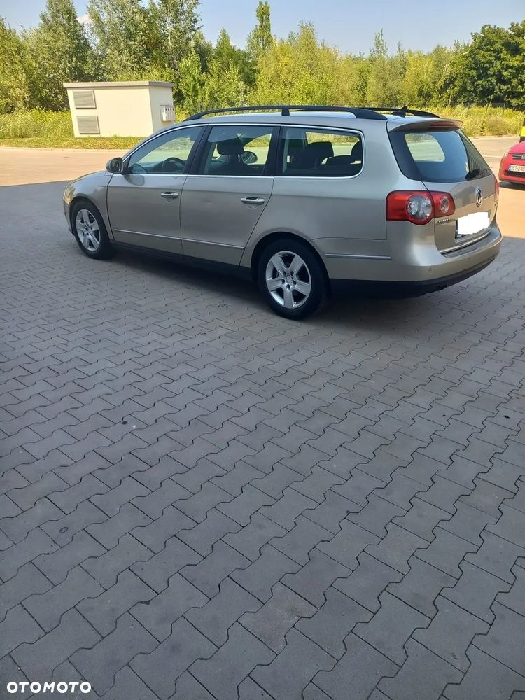 Volkswagen Passat 1.9 TDI DPF BlueMotion - 7