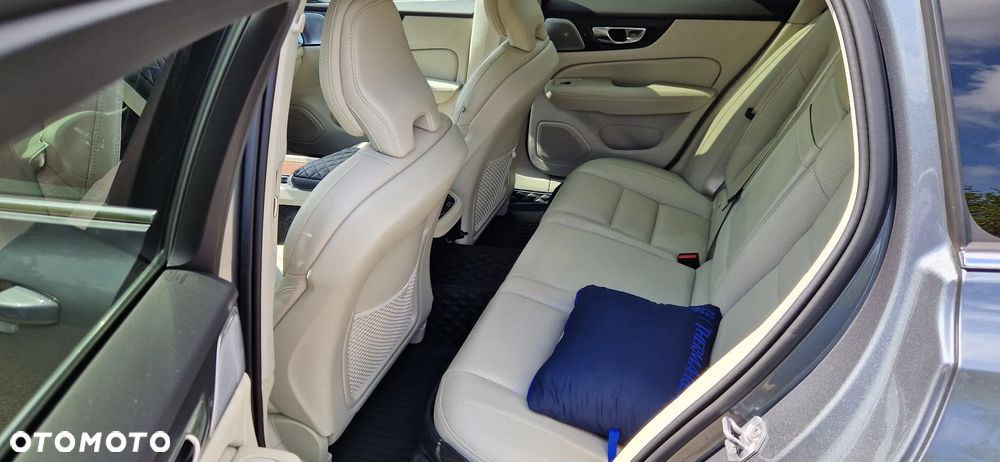 Volvo V60 T6 GPF AWD Inscription - 12