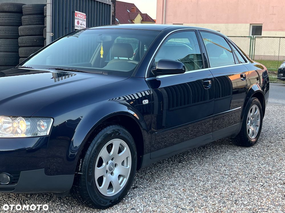 Audi A4 Limousine - 5