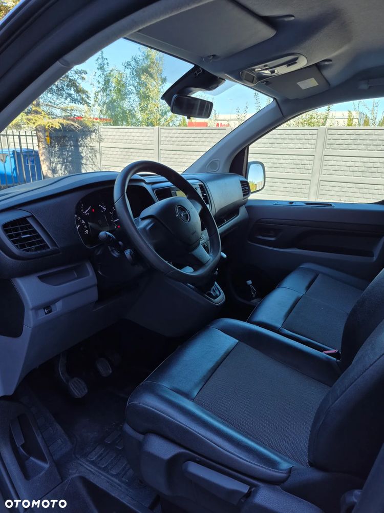 Opel Vivaro - 11
