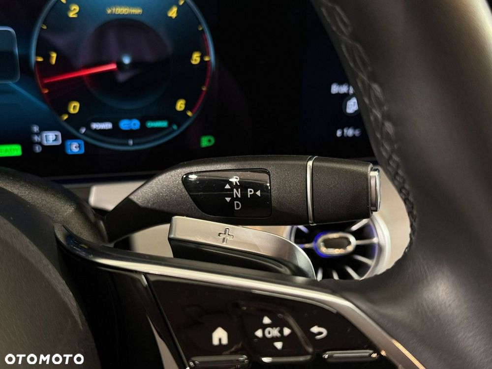 Mercedes-Benz CLS - 21