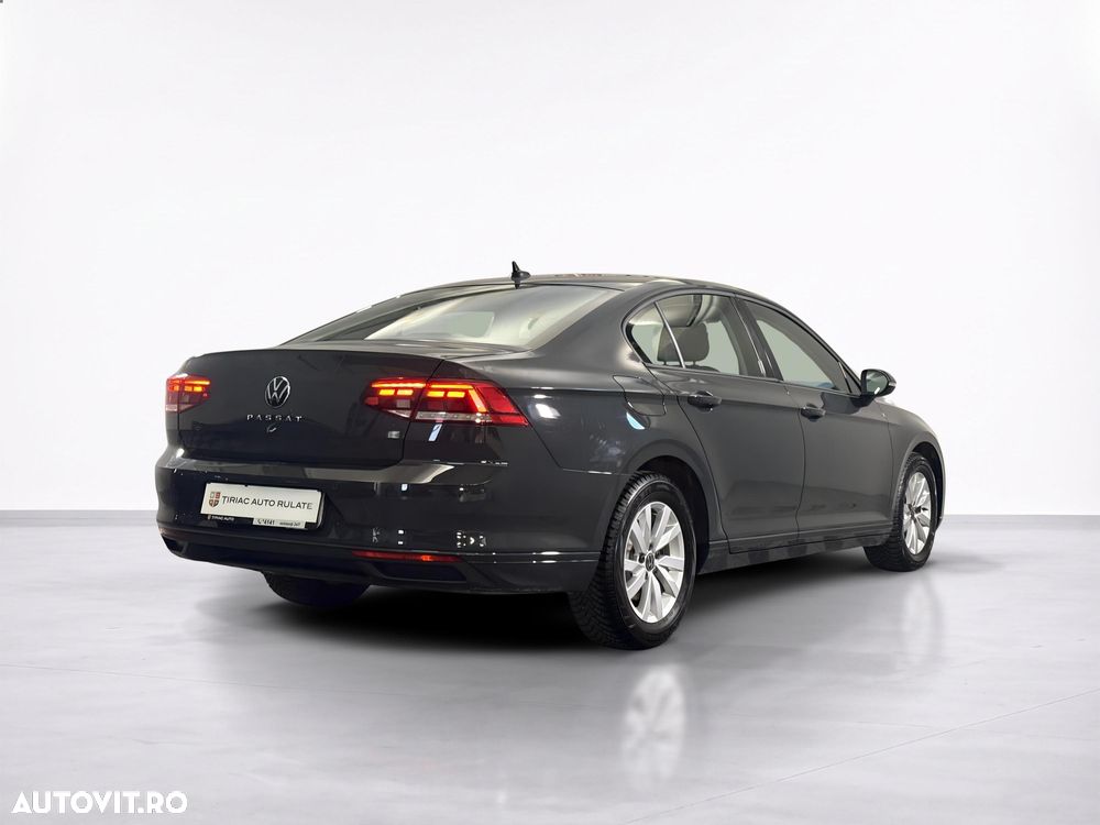 Volkswagen Passat - 6