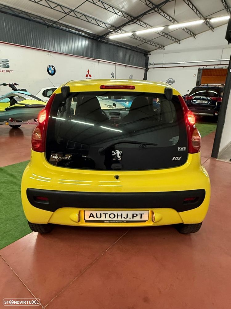 Peugeot 107 1.0 Urban - 9