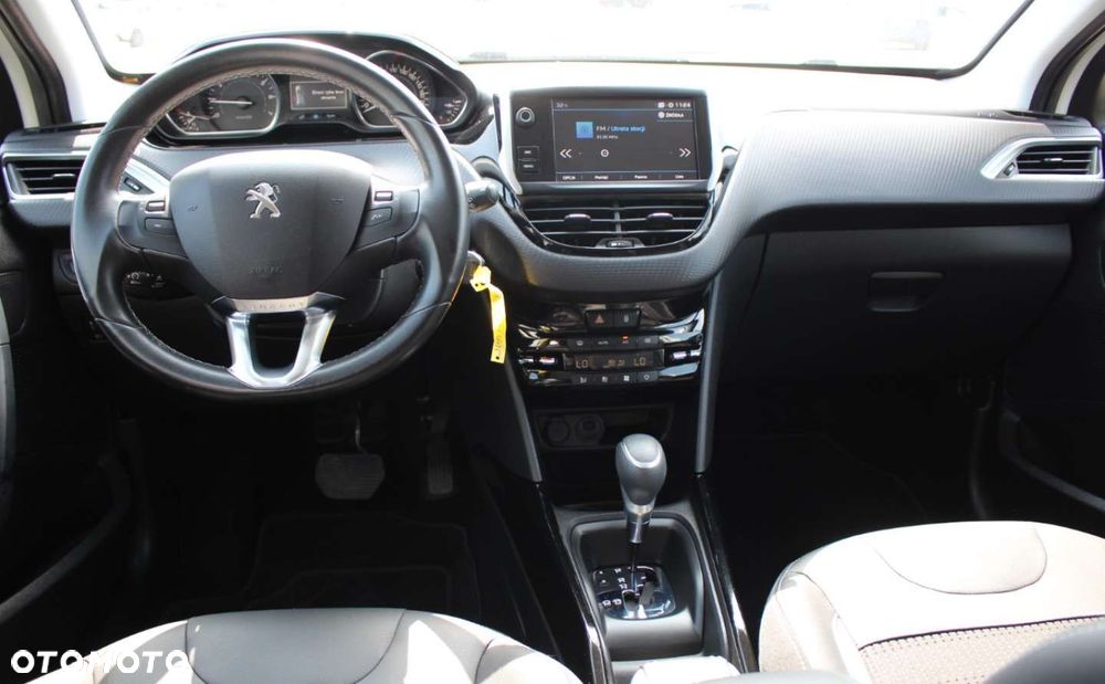 Peugeot 2008 - 13