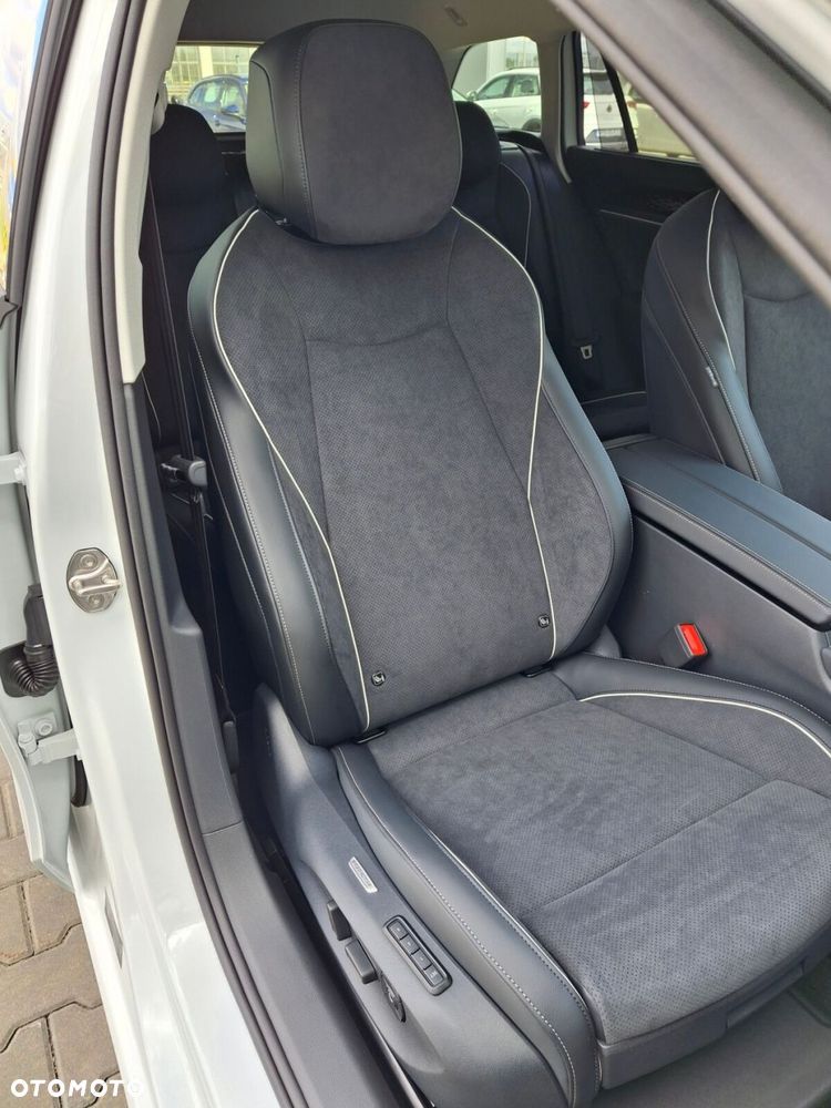 Volkswagen Passat Variant 1.5 TSI EVO Elegance DSG - 20