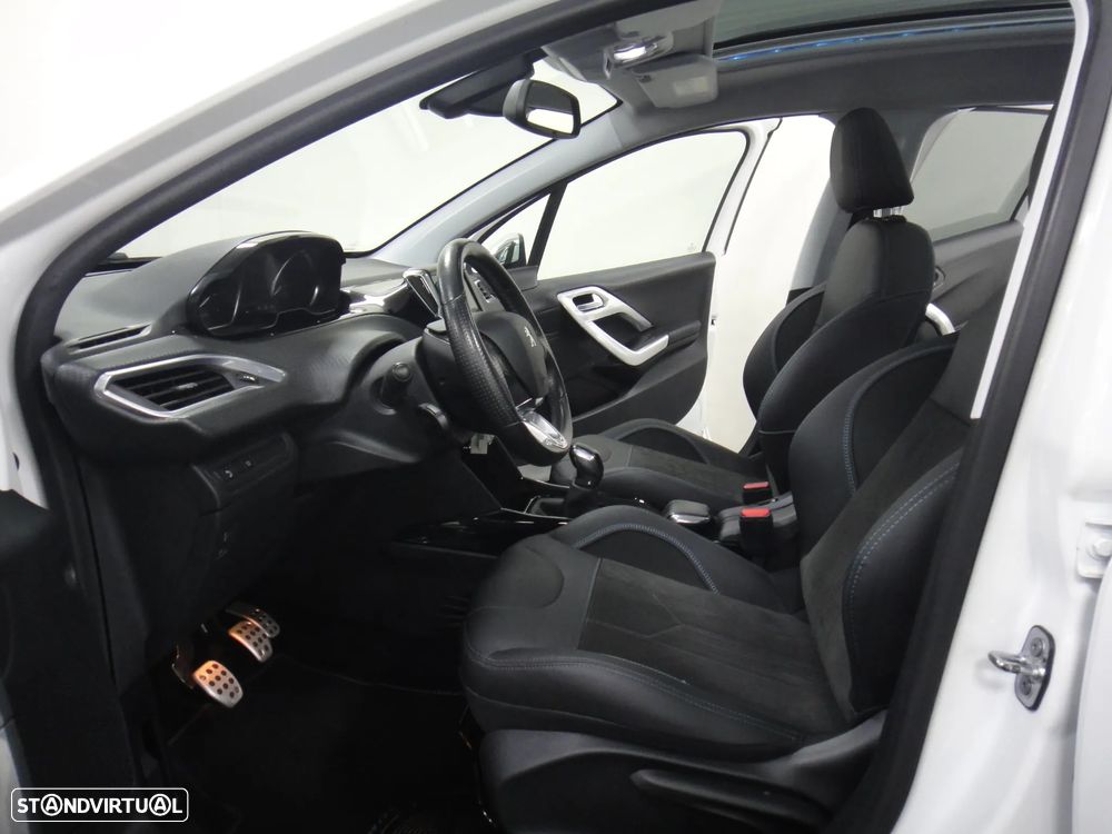 Peugeot 2008 PureTech 110 GPF Stop&Start EAT6 Crossway - 15