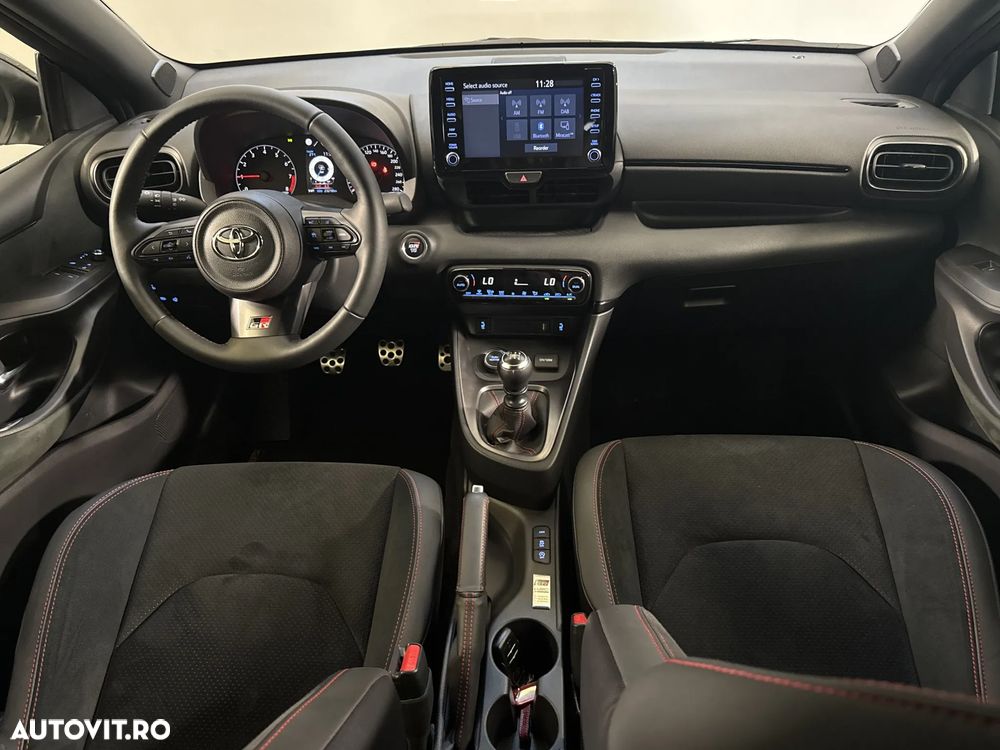Toyota Yaris GR - 10