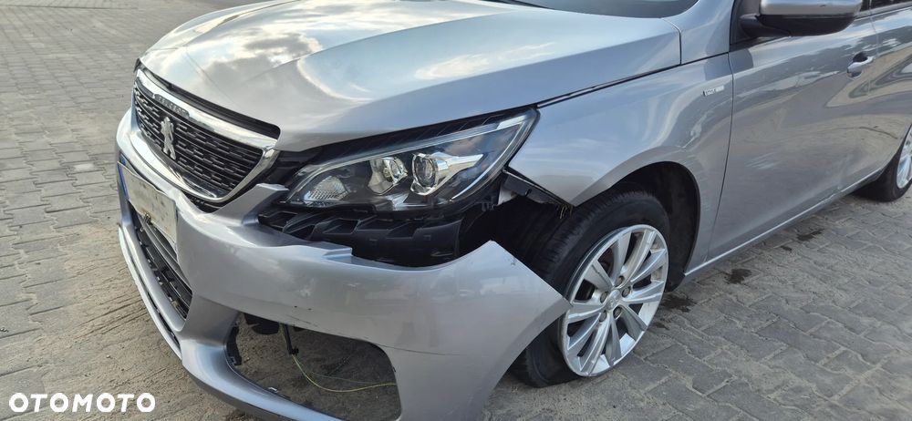 Peugeot 308 1.2 PureTech GPF Access S&S - 12