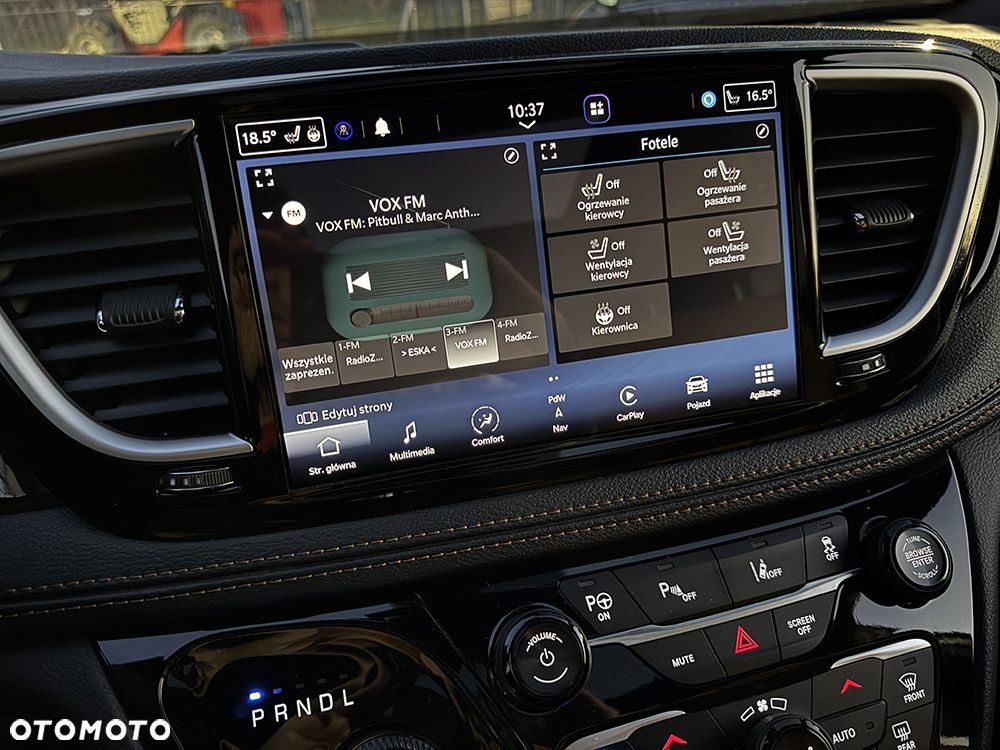 Chrysler Pacifica - 29