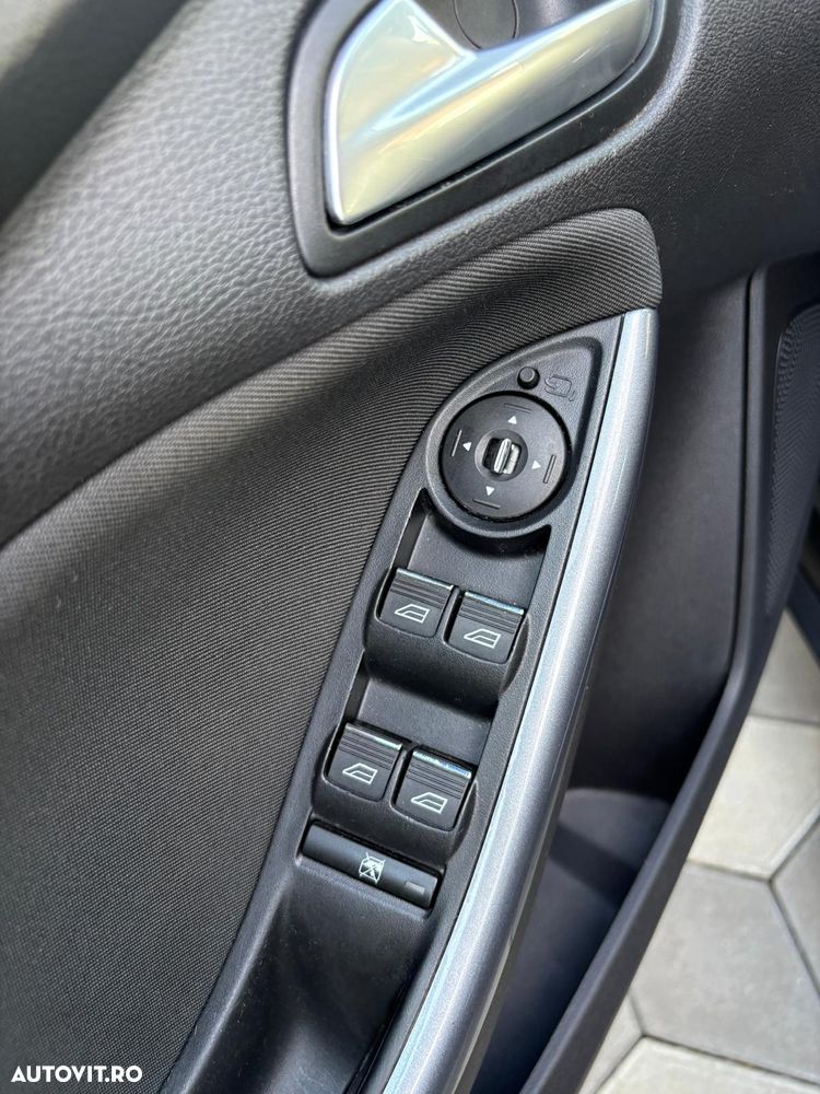 Ford Focus 1.0 EcoBoost Start Stop Titanium - 16