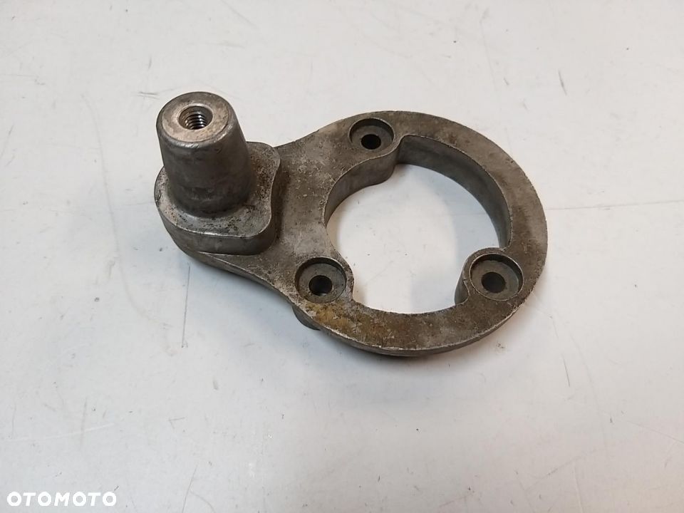 PODPORA DYSTANSOWA MECHANIZMU ZMIANY BIEGÓW FSO POLONEZ - 1