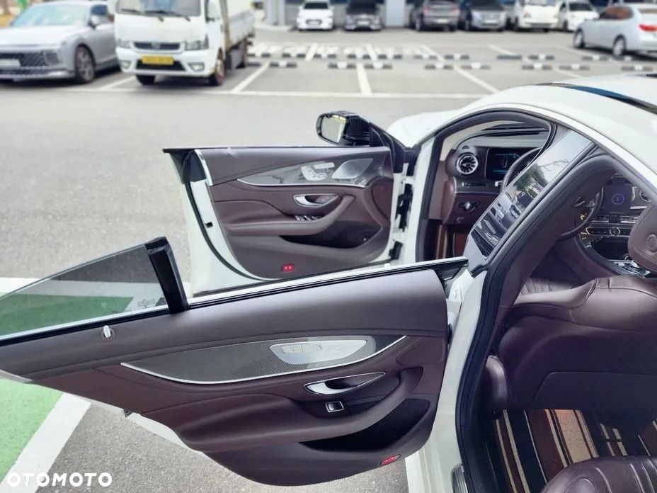 Mercedes-Benz CLS - 18