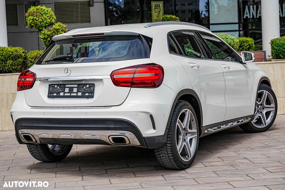 Mercedes-Benz GLA 180 7G-DCT AMG Line - 10