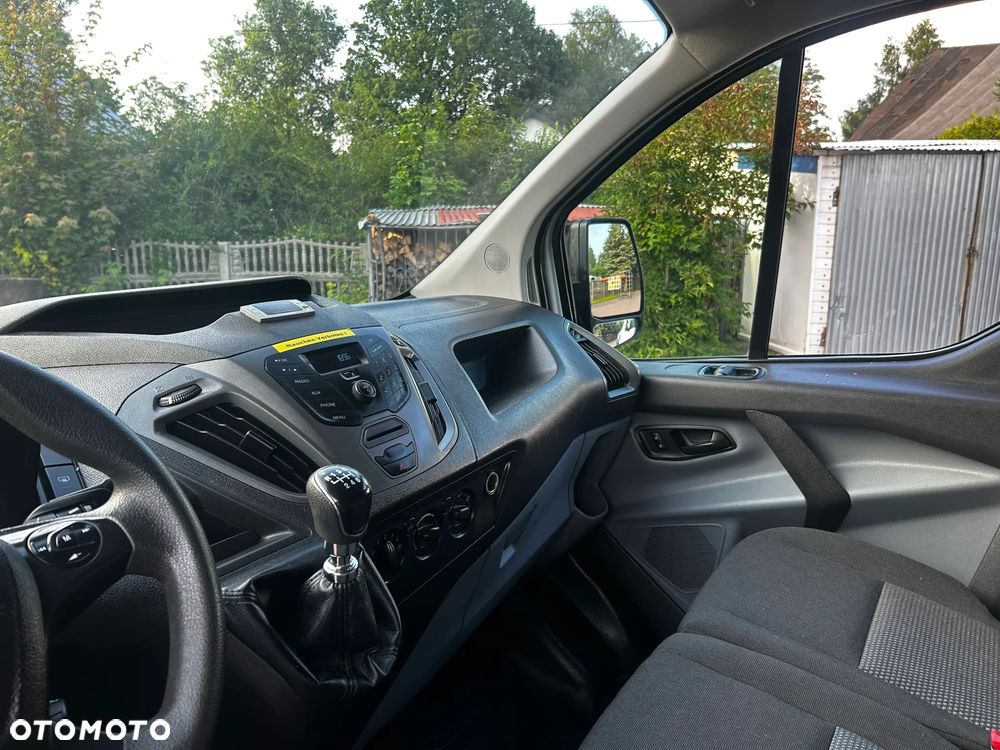 Ford TRANSIT CUSTOM - 18