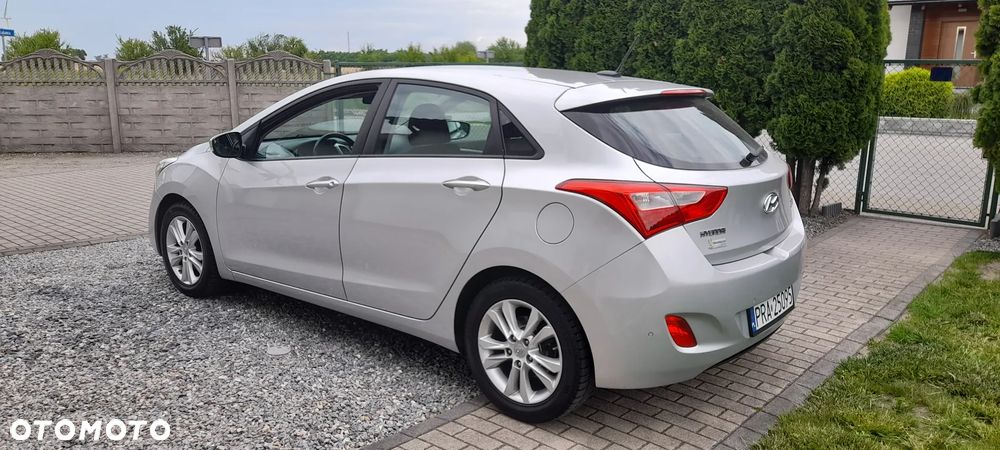 Hyundai i30 i30cw 1.4 Fifa World Cup Edition - 4