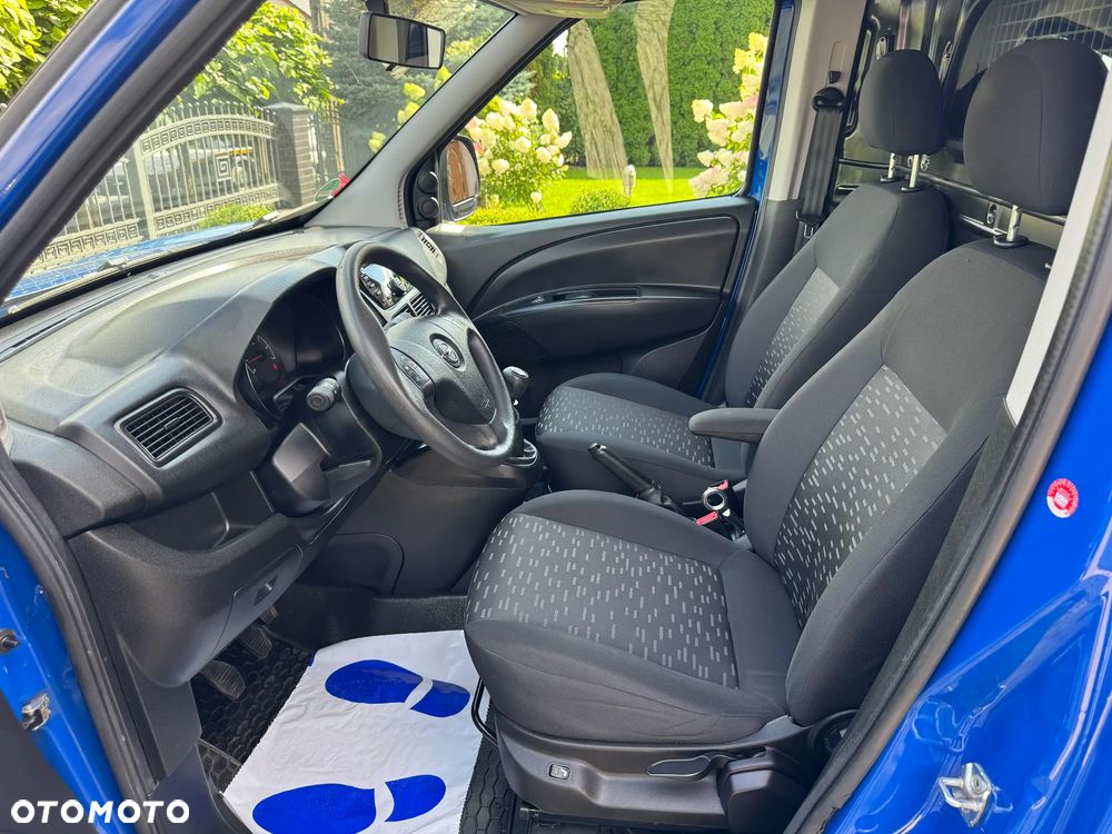 Opel Combo-D-VAN - 25