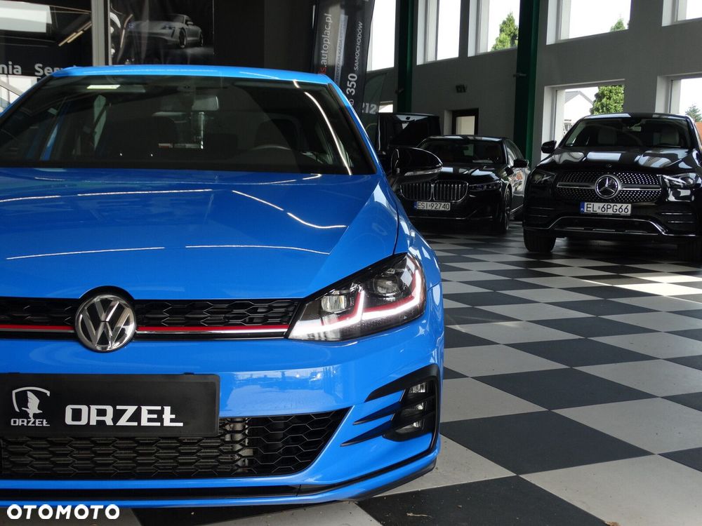 Volkswagen Golf - 40