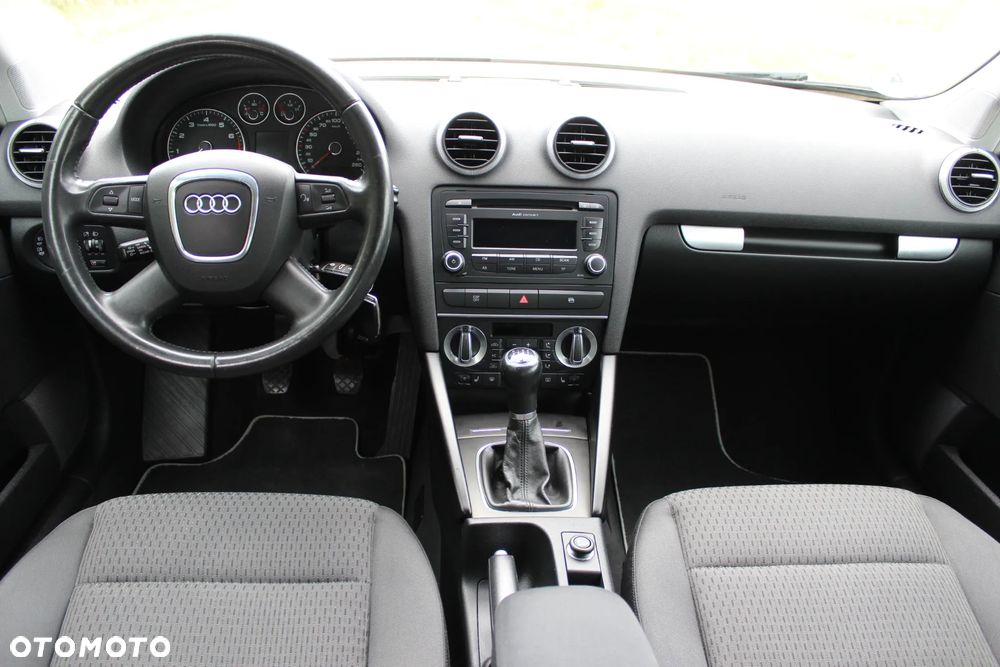Audi A3 Sportback 1.6 Attraction - 26