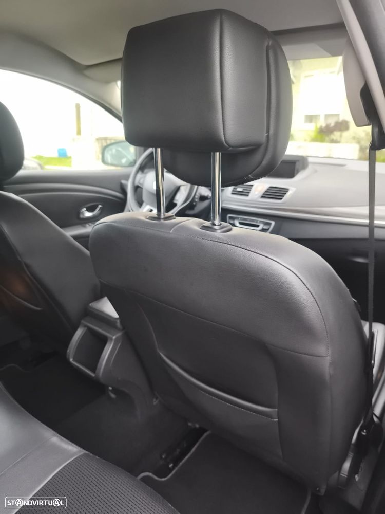 Renault Mégane 1.5 dCi Dynamique - 7