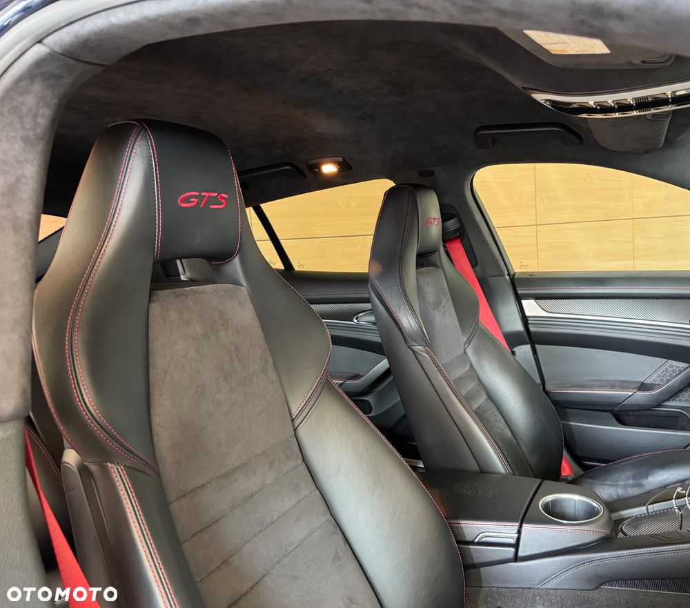 Porsche Panamera GTS - 13