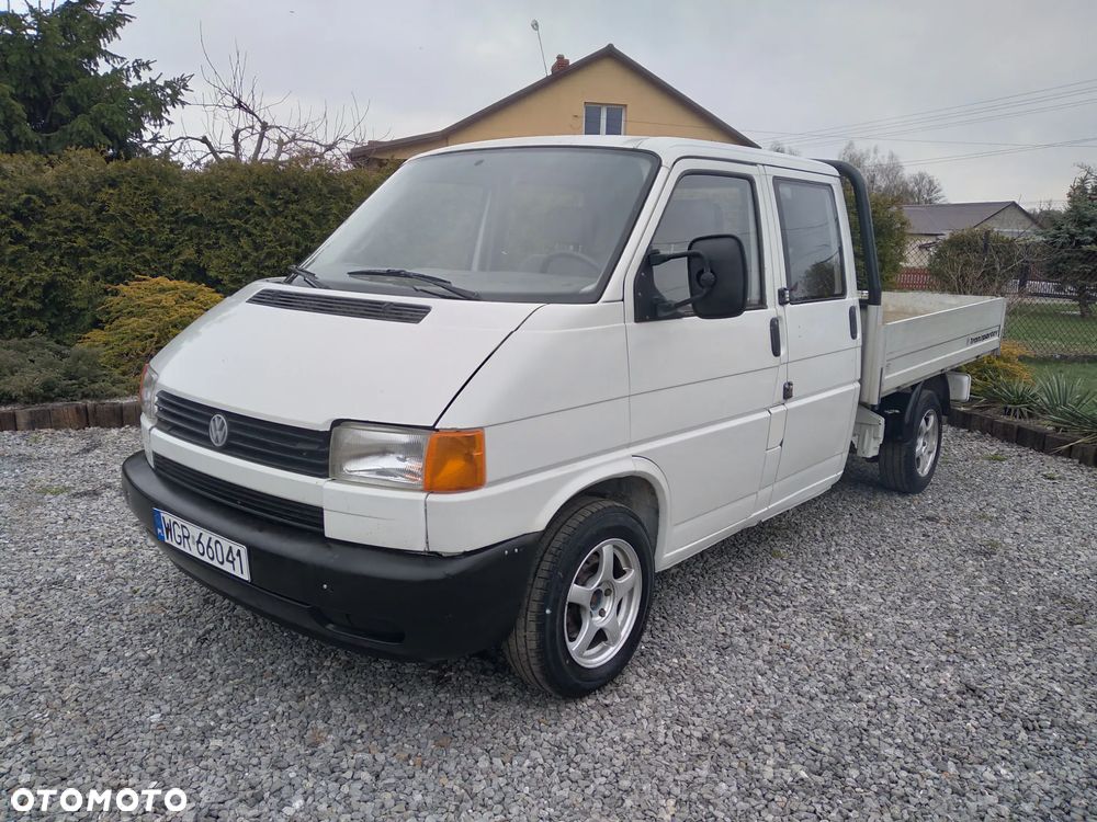 Volkswagen Transporter - 1