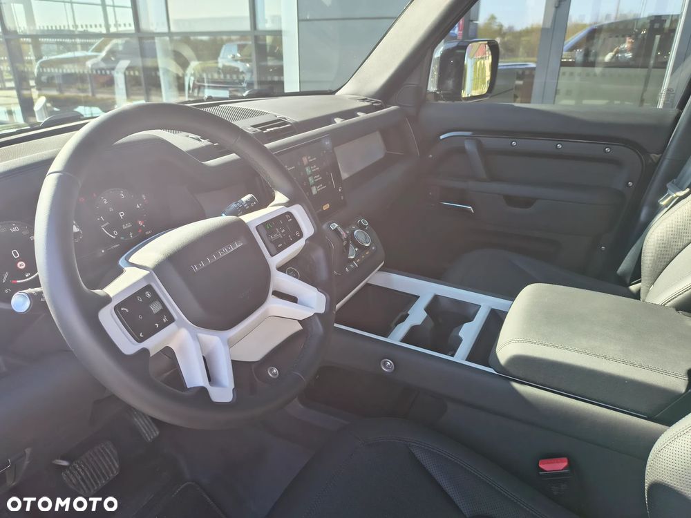 Land Rover Defender 3.0 D250 mHEV X-Dynamic SE - 11