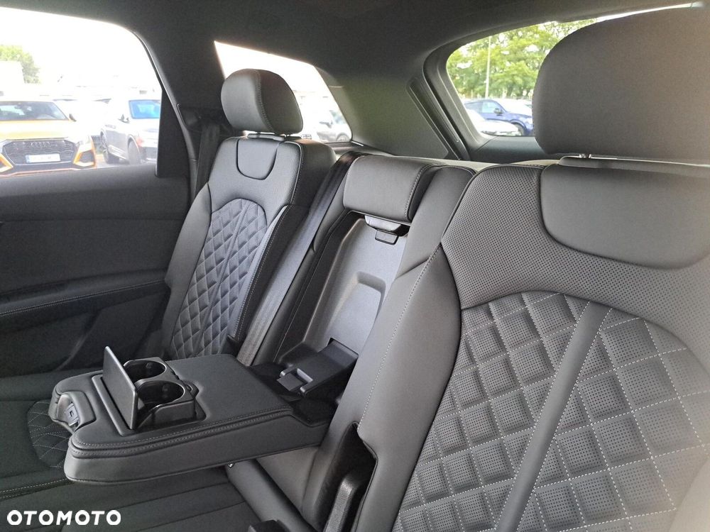 Audi Q7 - 16