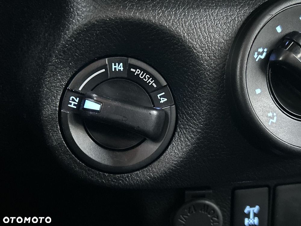 Toyota Hilux 2.4 D-4D Double Cab DLX 4x4 - 20