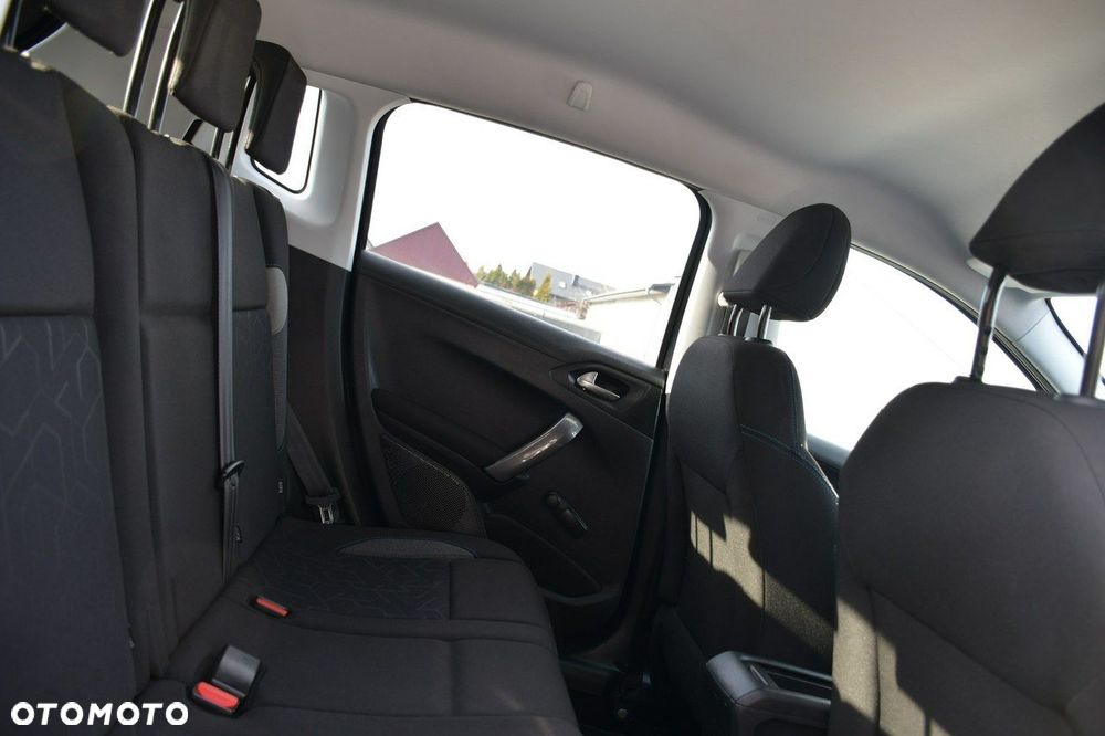 Peugeot 2008 1.2 Pure Tech Style - 15