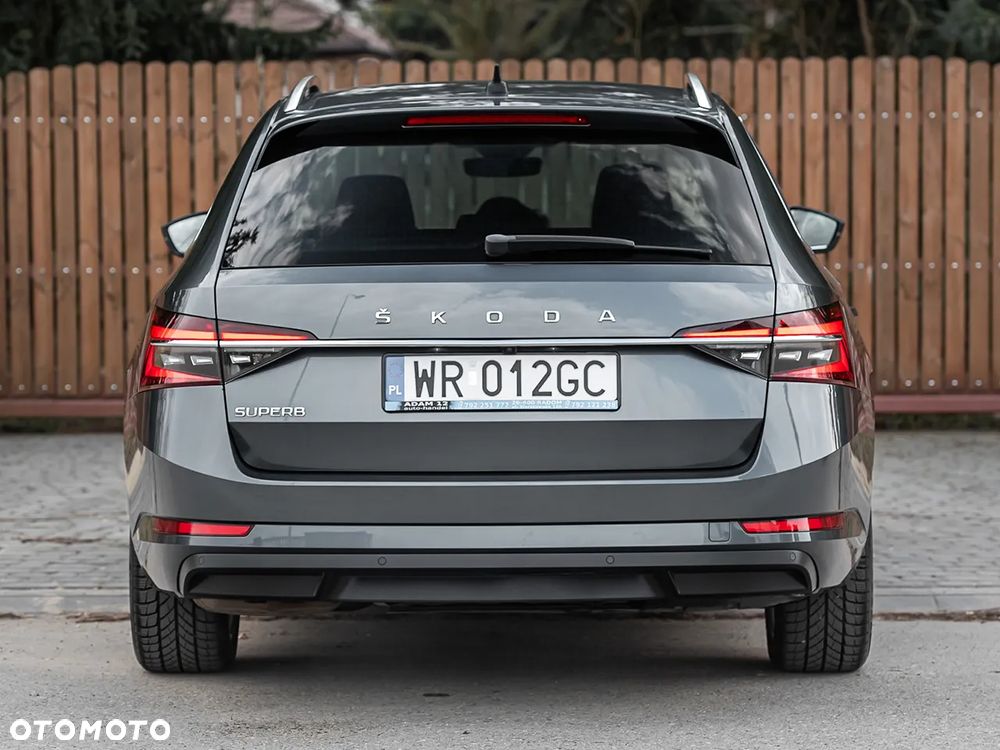 Skoda Superb 2.0 TDI DSG L&K - 26