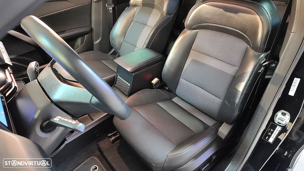 MG MG4 64 kWh Luxury - 17