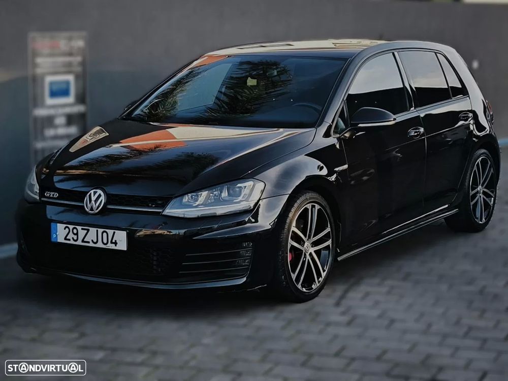 VW Golf 2.0 TDI GTD DSG - 1
