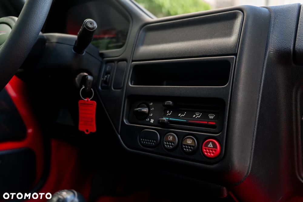Peugeot 106 - 28