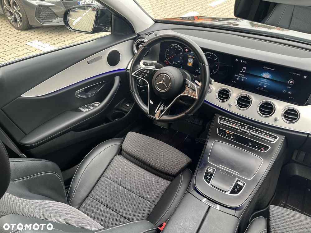 Mercedes-Benz Klasa E 220 d 4-Matic - 21