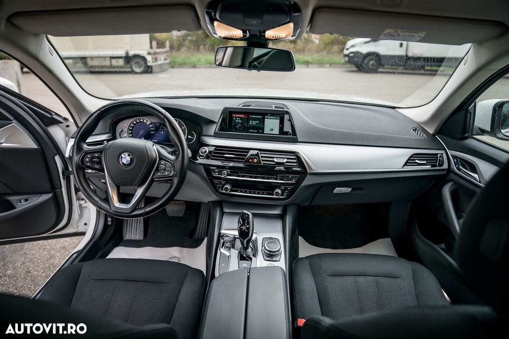 BMW Seria 5 520d xDrive AT - 4
