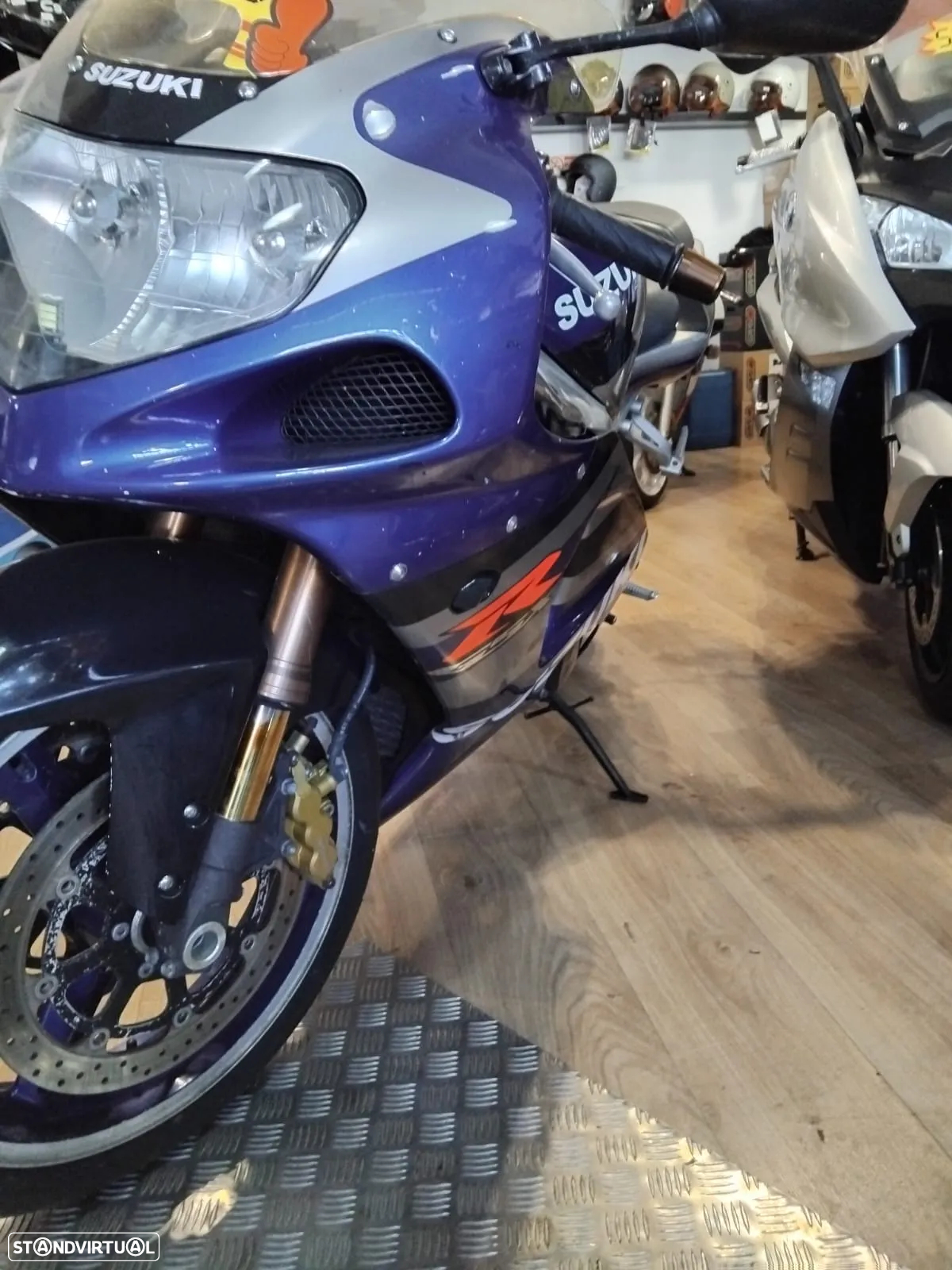 Suzuki GSX-R - 2