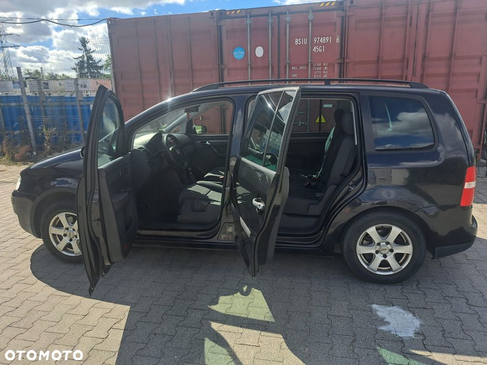 Volkswagen Touran 1.9 TDI Highline - 7