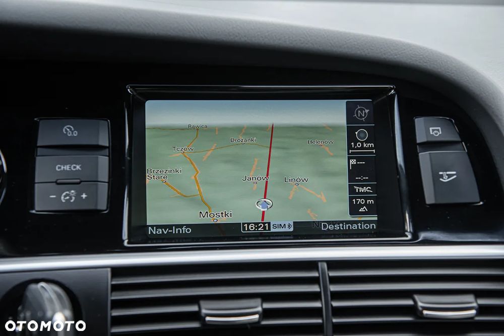 Audi RS6 ver-5-0-tfsi-quattro-tiptr - 25