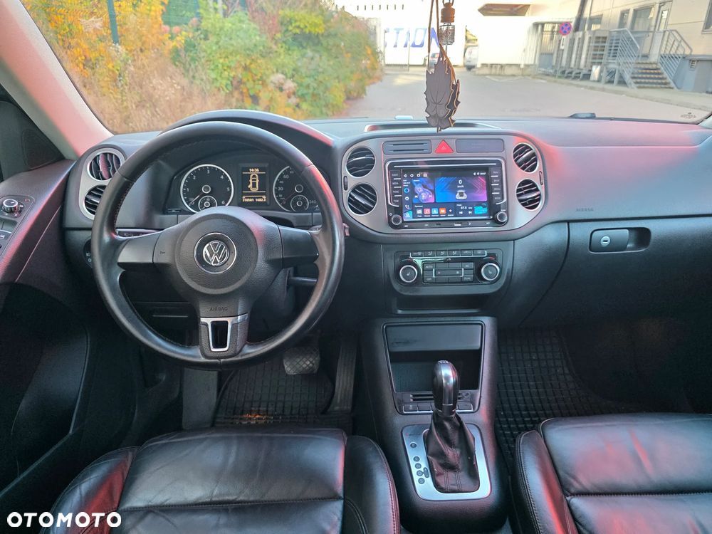 Volkswagen Tiguan - 12