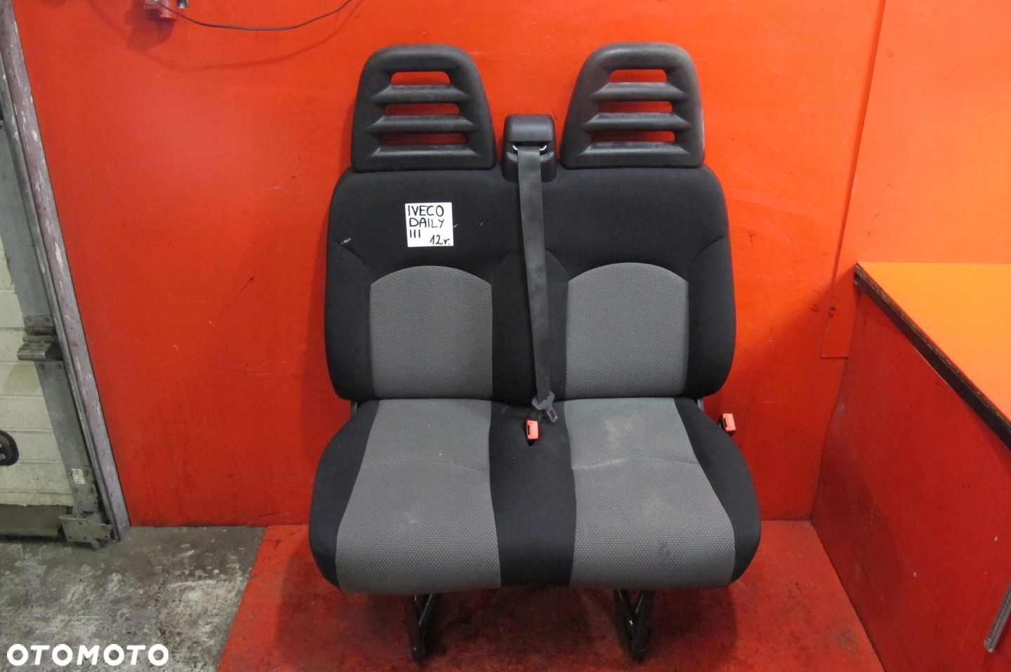 IVECO DAILY 3 III 4 IV LIFT FOTEL PRAWY PASAŻERA ŁAWKA DWÓJKA KANAPA EU - 1