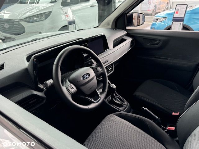 Ford Transit Courier Van - 4