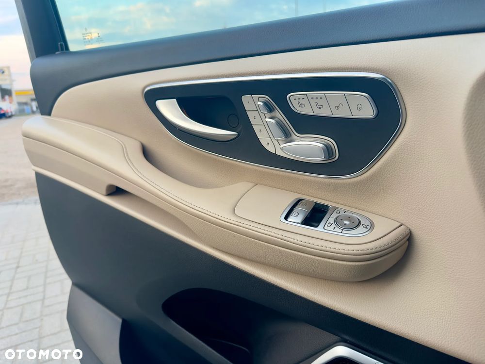 Mercedes-Benz Klasa V 300 d 4-Matic Exclusive 9G-Tronic (d³ugi) - 5