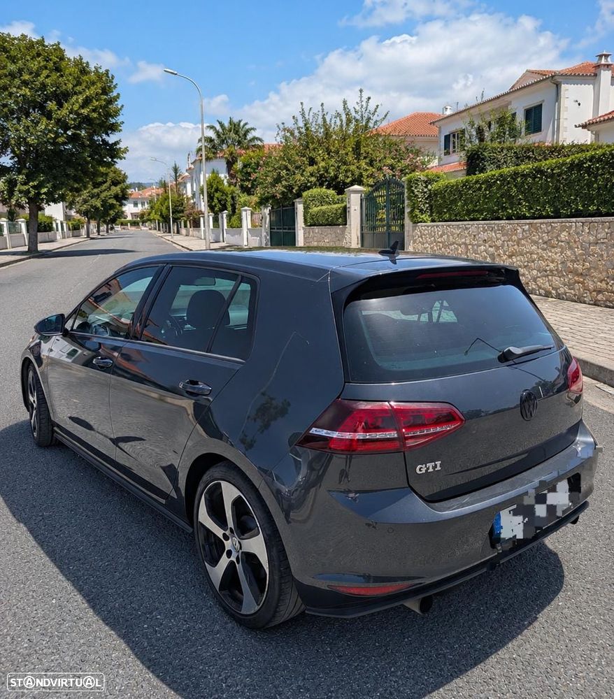 VW Golf GTI BlueMotion - 3