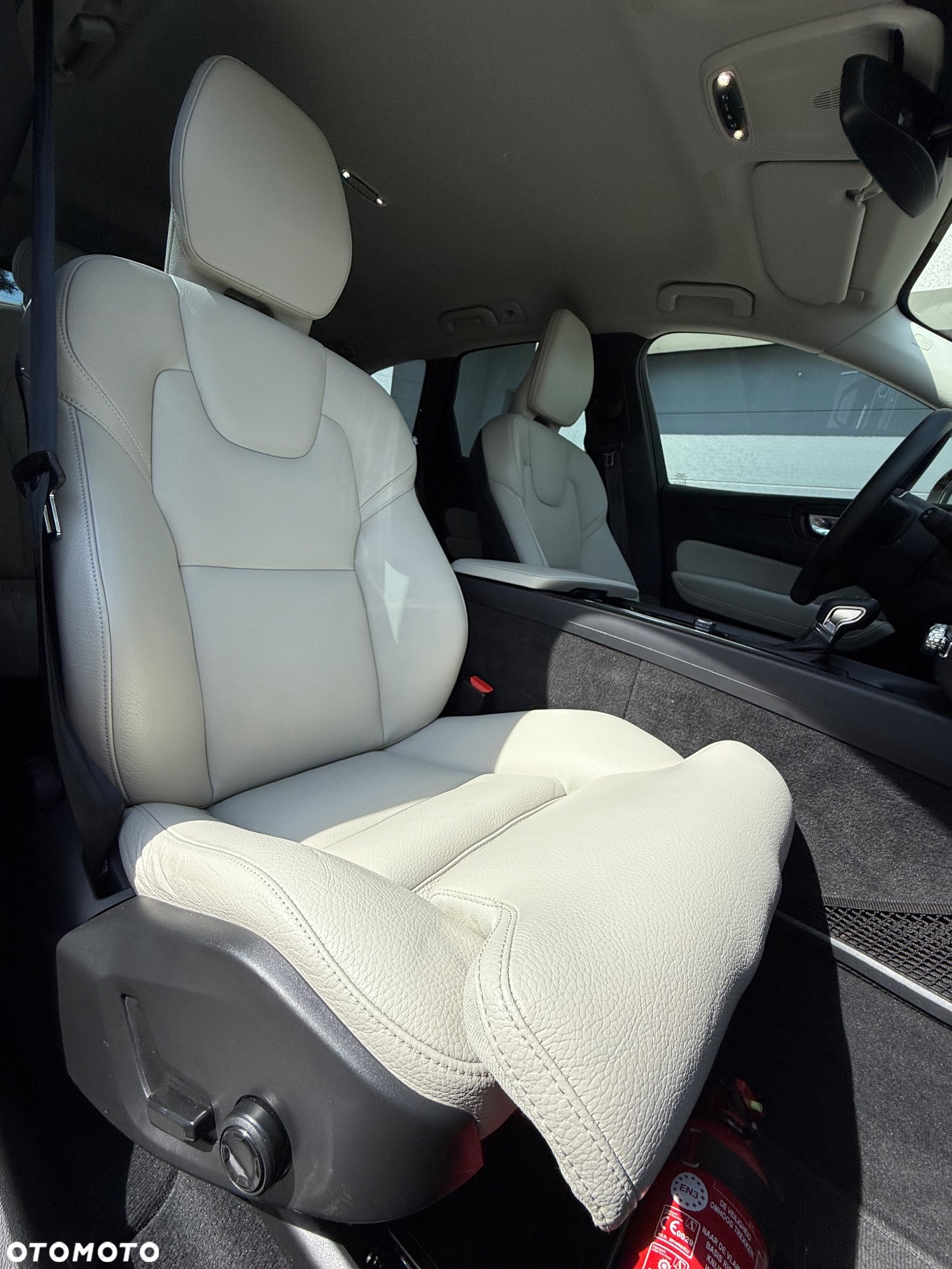 Volvo XC 60 D4 Geartronic Momentum Pro - 19