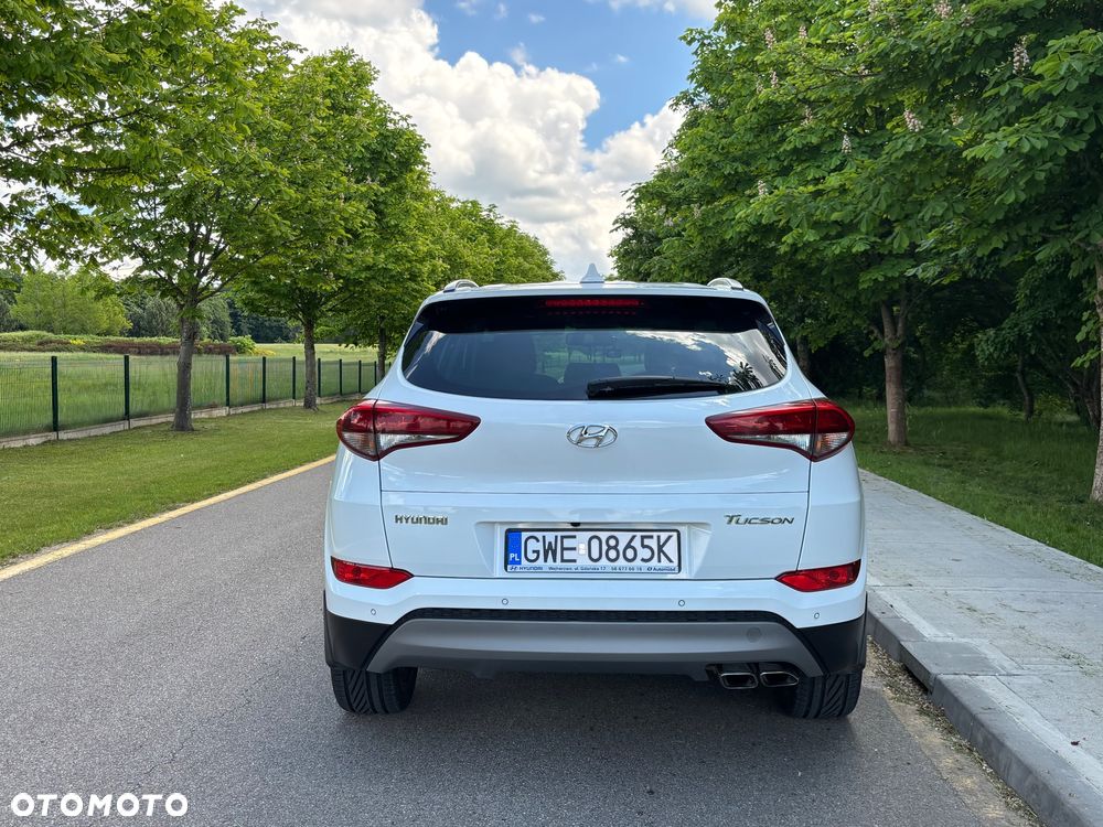 Hyundai Tucson 2.0 CRDI BlueDrive Style 2WD - 7