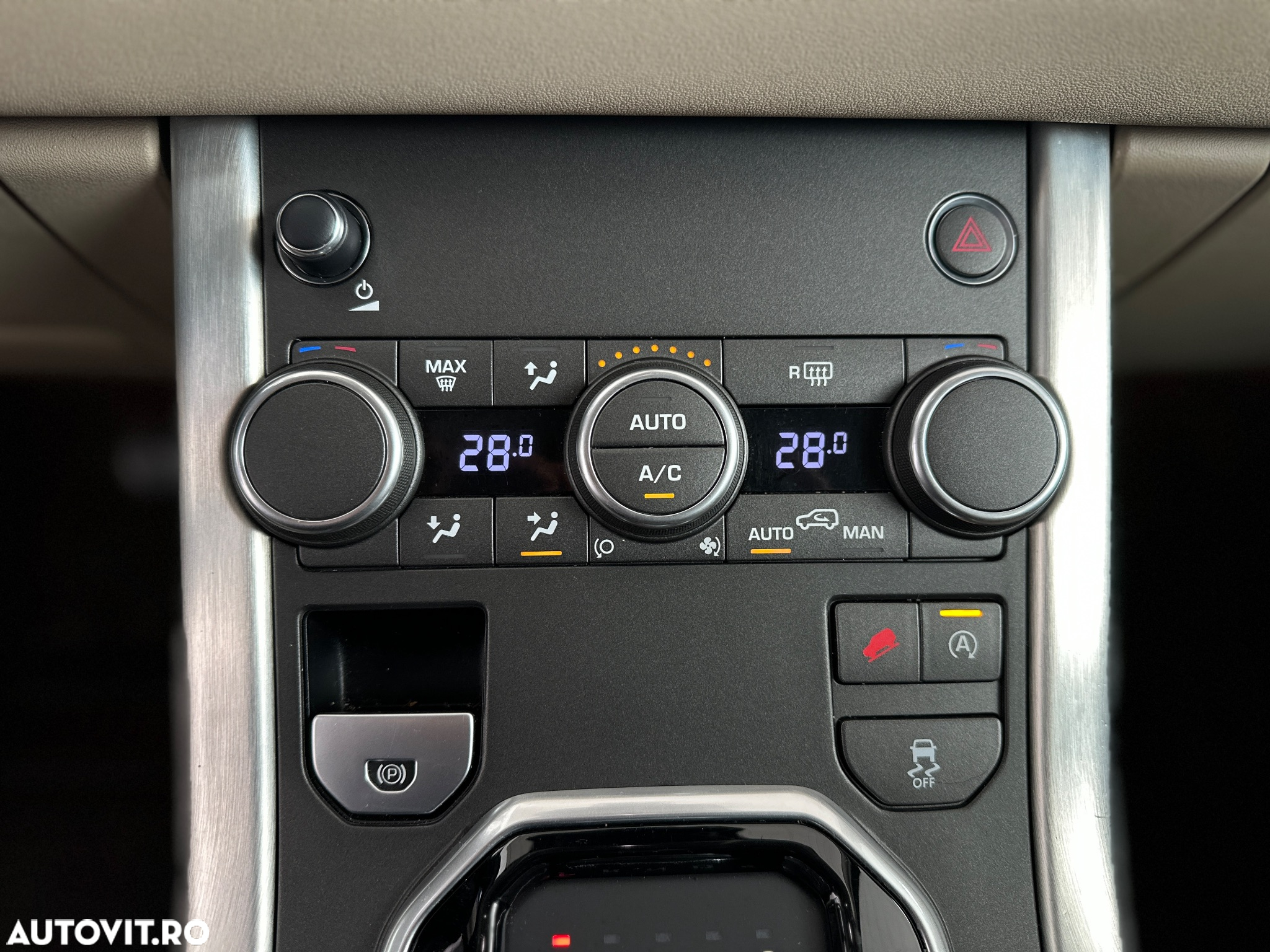 Land Rover Range Rover Evoque 2.0 D150 R-Dynamic - 8