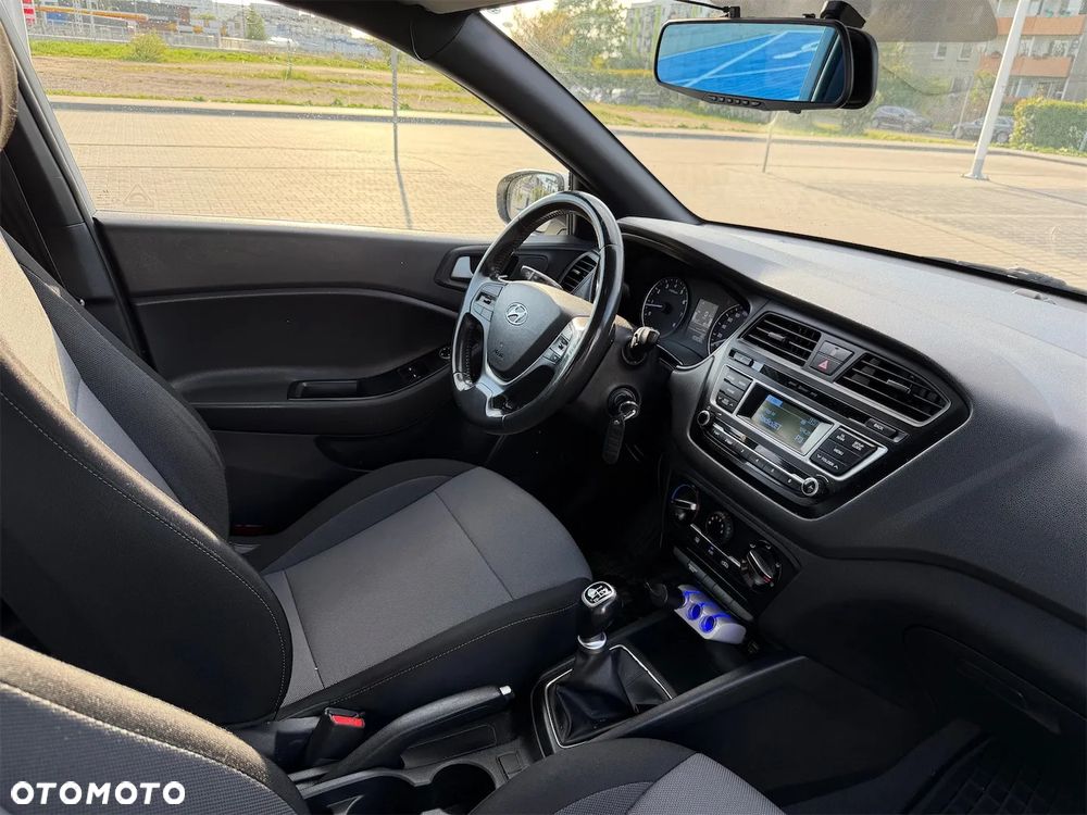 Hyundai i20 1.2 Comfort - 14